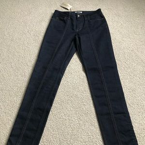 Burberry jeans size 31 long and for curvy figure